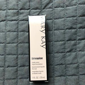 Mary Kay Matte Wear Liquid Foundation Ivory 5